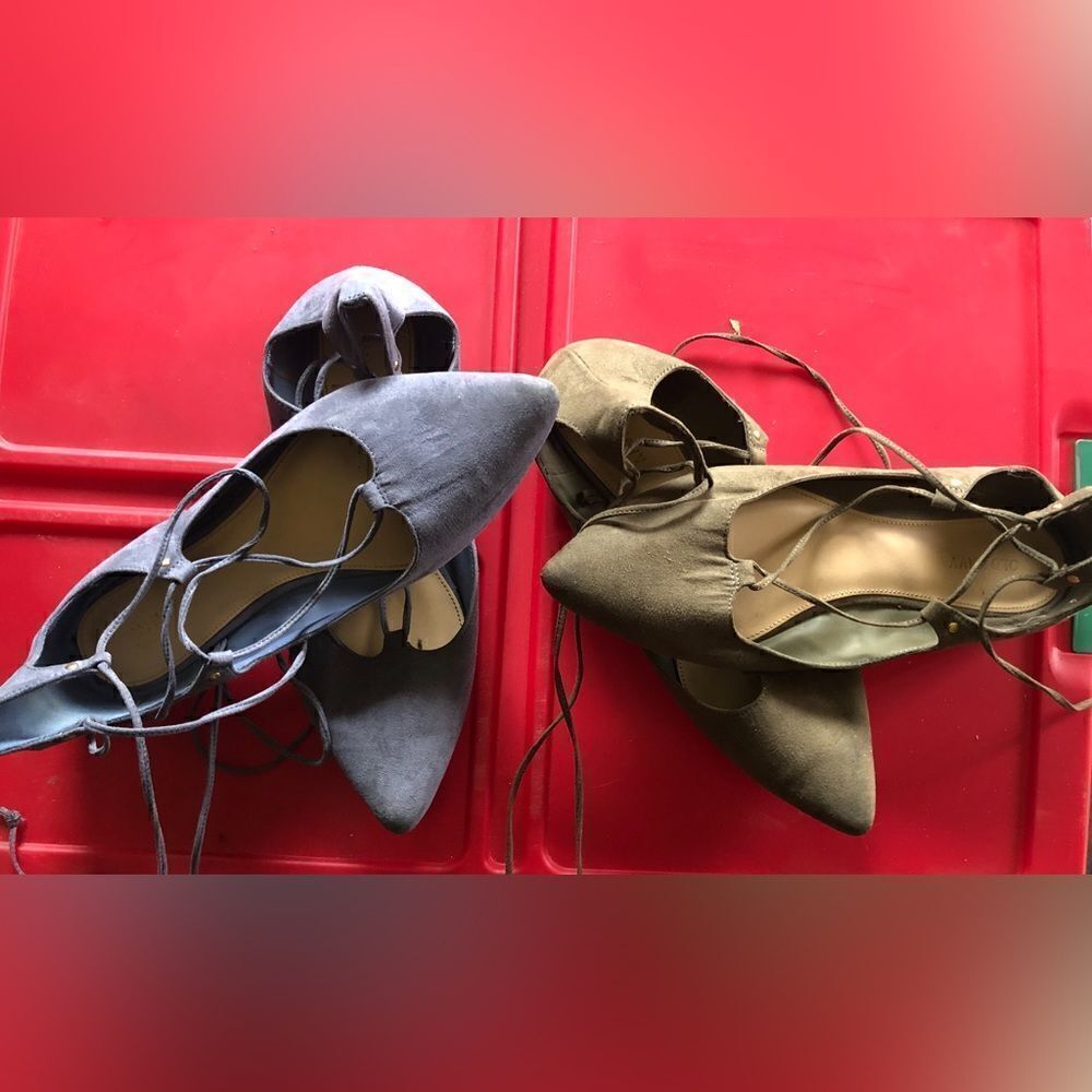 Two pair of sandals blue and tan/brownish size 9 can be worn in several ways.